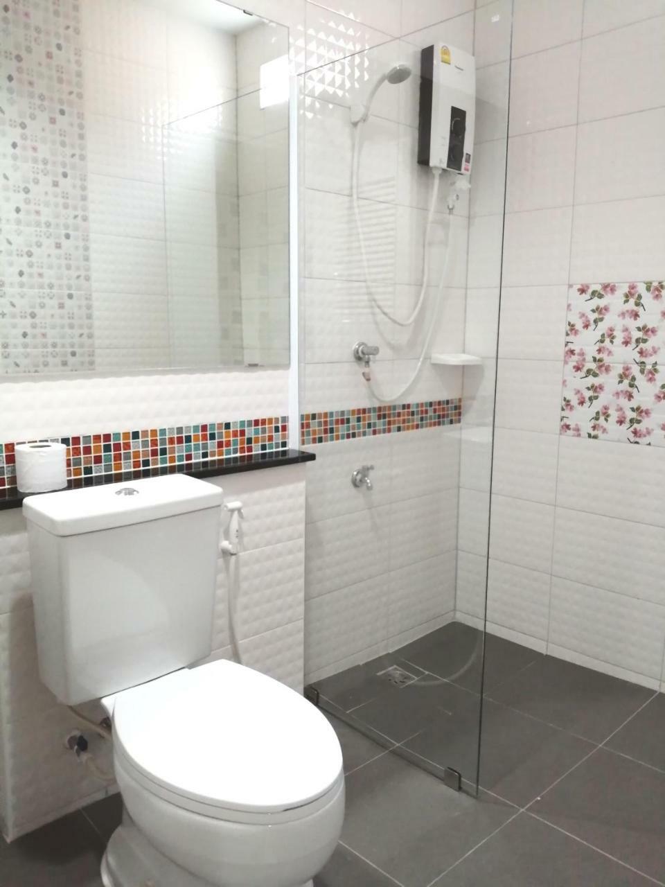 The Like Hotel Удон-Тхани Экстерьер фото